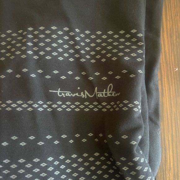 NWOT Travis Mathew Gulf Shores 1/4 Zip Pullover - M - Picture 3 of 6